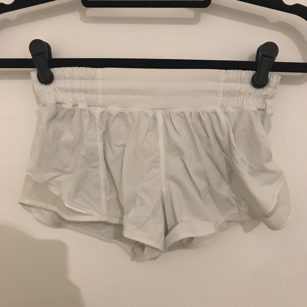 Hotty hot short 2.5” (white)